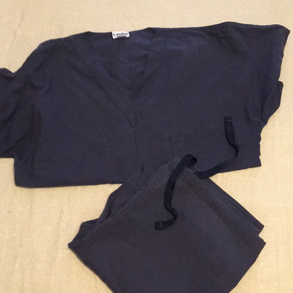 Landau unisex navy Scrub set